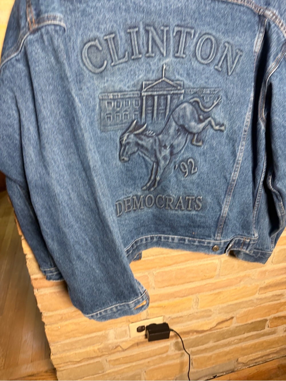 Vintage Embroidered Blue Denim Jacket – Clinton '92 Democrats size L - Picture 7 of 9
